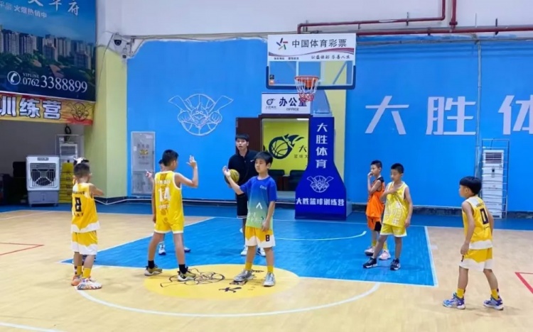 廣東河源體彩少兒籃球培訓(xùn)班：結(jié)營不散場，夢想正啟航